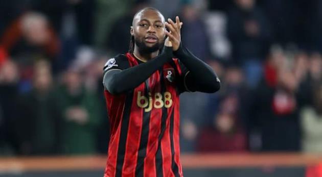 Sự nghiệp của Semenyo phát triển mạnh mẽ ở Bournemouth.