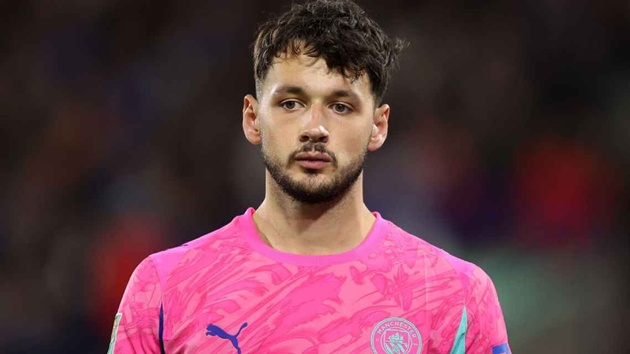 James Trafford có cơ hội chứng minh năng lực.