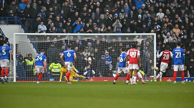 Ảnh bài viết Dean Ashton khuyên Arteta cấm Madueke đá phạt đền