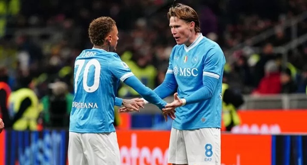 Ảnh bài viết Cú đúp của McTominay giữ lại hy vọng Scudetto cho Napoli