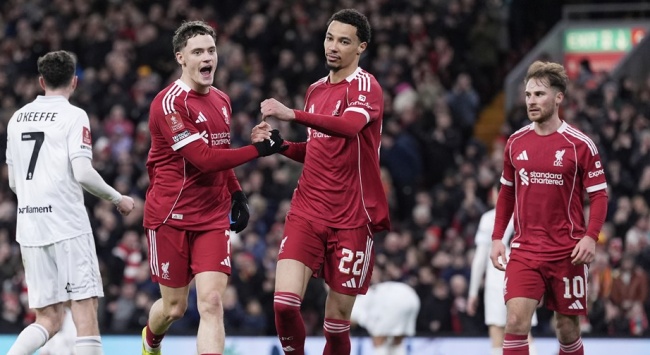 Ảnh bài viết 5 điểm nhấn Liverpool 4-1 Barnsley: Cặp bài trùng Wirtz - Ekitike