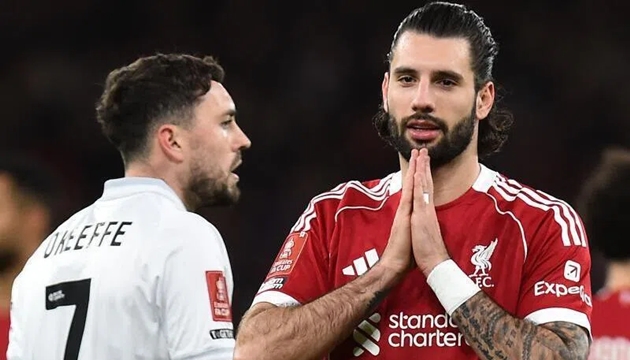 Ảnh bài viết Slot nổi giận với Szoboszlai dù Liverpool thắng đậm