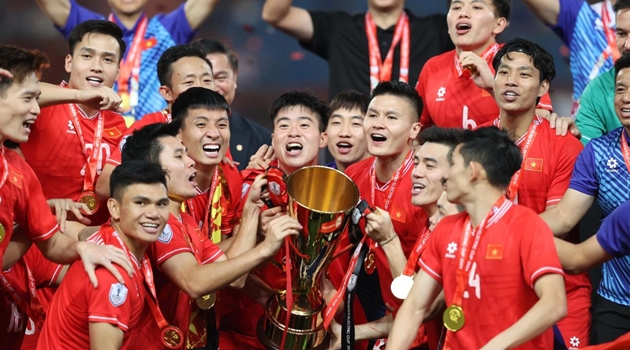Ảnh bài viết Điểm tin bóng đá Việt Nam 16/1: Kết quả bốc thăm ASEAN Cup, HLV Kim Sang-sik chỉ tên 2 ngòi nổ UAE