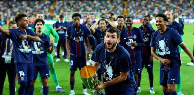 PSG vô địch Siêu cúp châu Âu năm 2025.