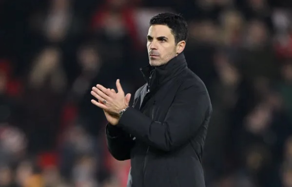 Ảnh bài viết Steven Gerrard chỉ ra sai lầm khiến Arsenal lỡ cơ hội bứt phá