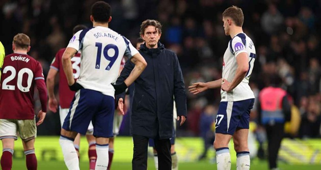 Ảnh bài viết Hành trình sụp đổ của triều đại Thomas Frank tại Spurs