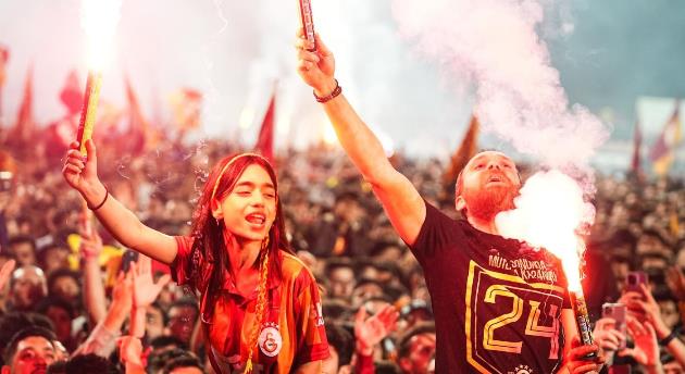 Ảnh bài viết Lịch sử Super Lig Thổ Nhĩ Kỳ: Chảo lửa dưới gót giày Tam đại gia