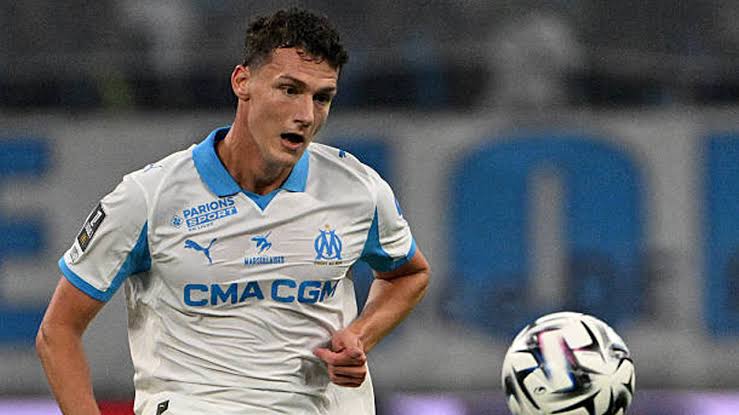 De Zerbi công khai chỉ trích Pavard.