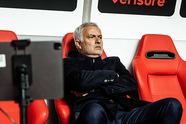 Ảnh bài viết Soi trận Benfica vs Real Madrid: Mourinho ở thế chân tường