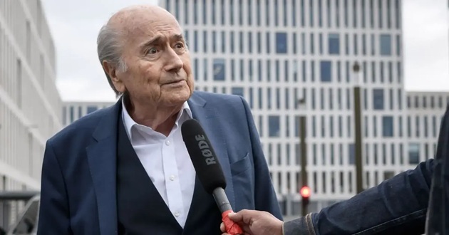 Blatter đã đặt câu hỏi về nước chủ nhà World Cup.