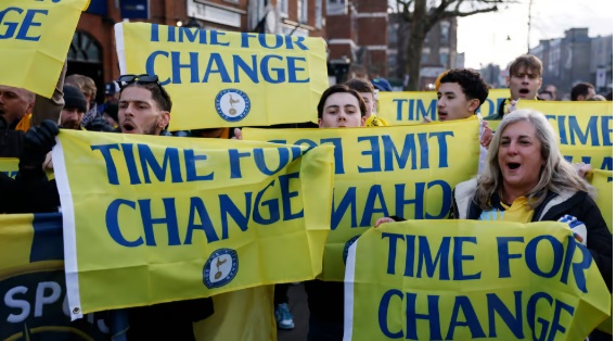 Fan Tottenham đang tạo ra làn sóng phản đối CLB.