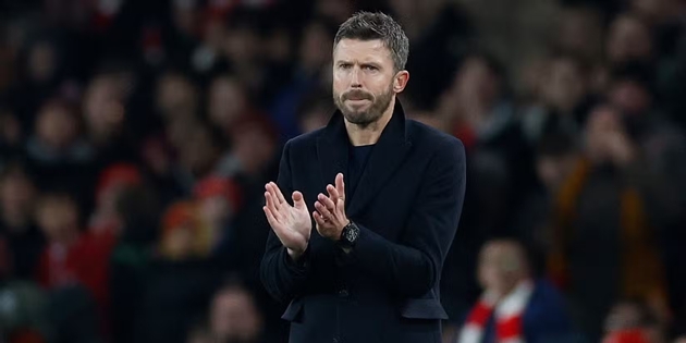Sir Jim Ratcliffe có nhiều cuộc nói chuyện với Michael Carrick dù HLV người Anh chỉ vừa được bổ nhiệm.