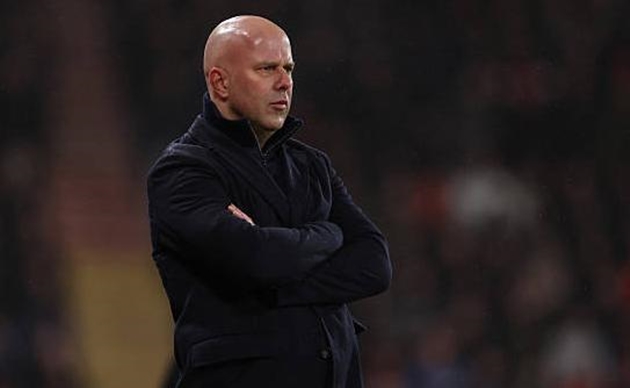 Ảnh bài viết Arne Slot thừa nhận Liverpool chơi tệ hại ở các quả bóng chết