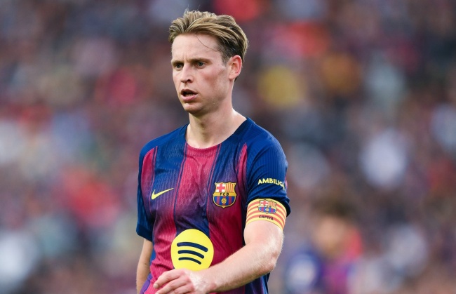 De Jong sẽ trở lại đội hình xuất phát.