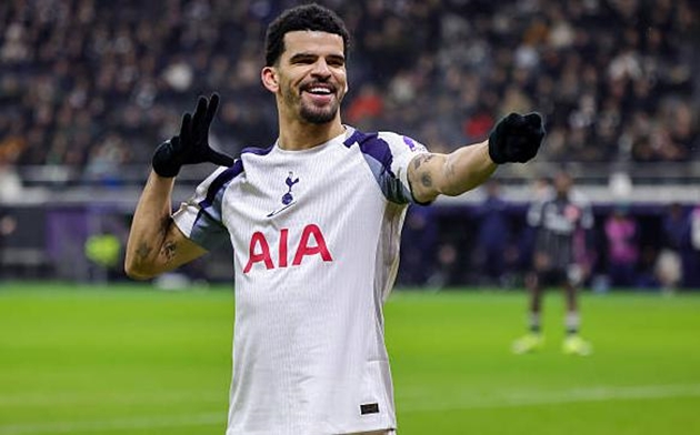Ảnh bài viết Siêu phẩm bọ cạp của Solanke đánh thức bản lĩnh Tottenham