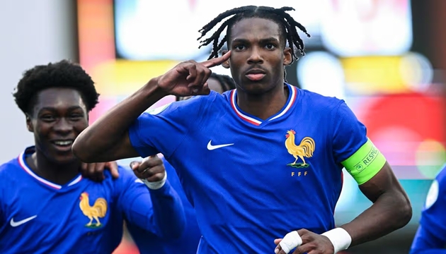 Ảnh bài viết Lộ nỗ lực bất thành của MU ở thương vụ Jeremy Jacquet