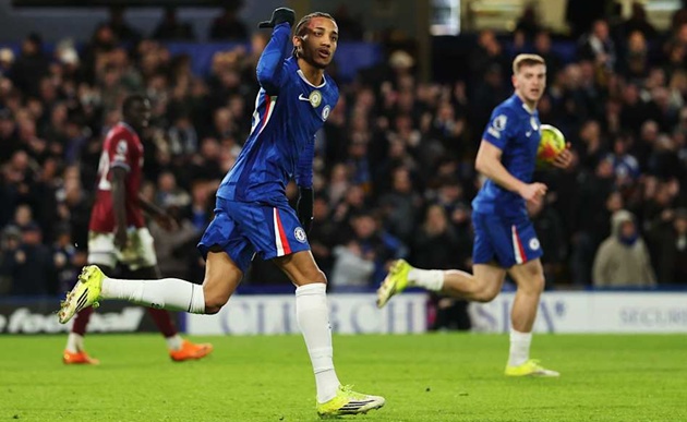 Ảnh bài viết Vũ khí hạng nặng Joao Pedro thách thức Arsenal