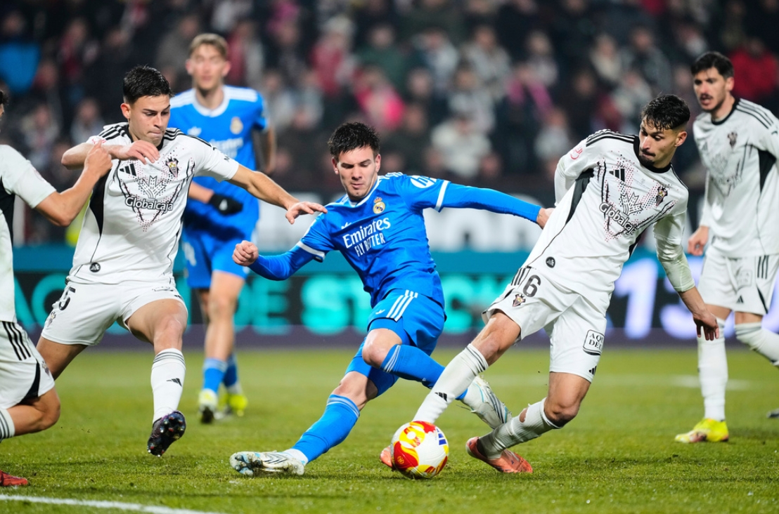 Nếu chủ quan, Barca hoàn toàn có thể đi vào vết xe đổ của Real Madrid.