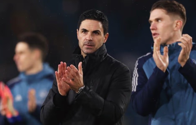 Ảnh bài viết Hạ Chelsea, Arsenal được dự báo giành cú ăn 3