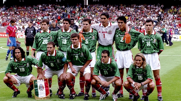 Đội tuyển Mexico tại World Cup 2002.