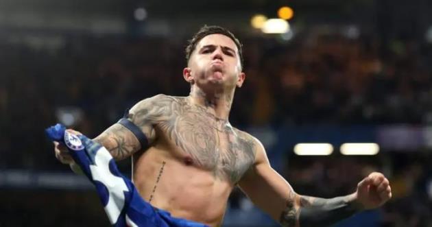 Ảnh bài viết Chelsea tìm thấy số 8 săn bàn mới mang tên Enzo Fernandez