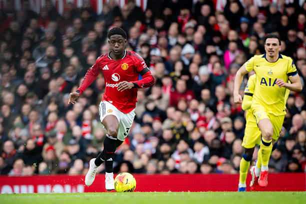 Kobbie Mainoo có màn thể hiện xuất sắc trước Tottenham Hotspur.