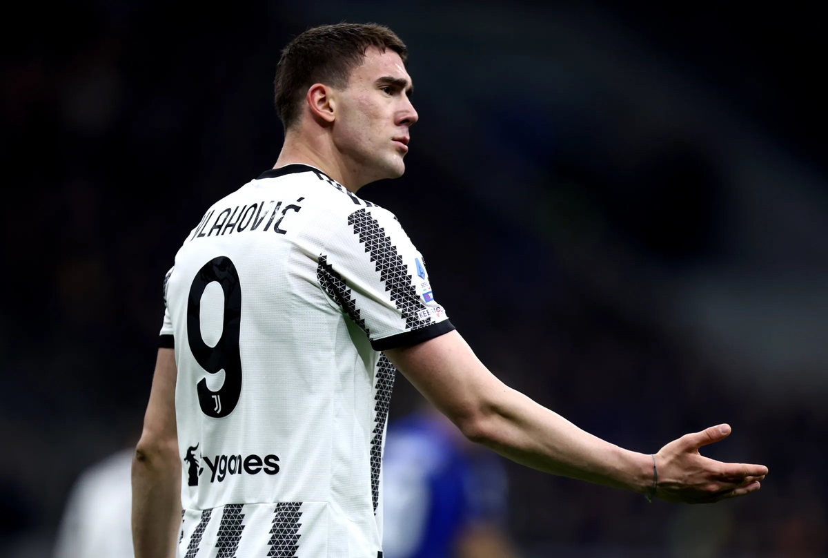 Dusan Vlahovic đòi hỏi lương khủng.