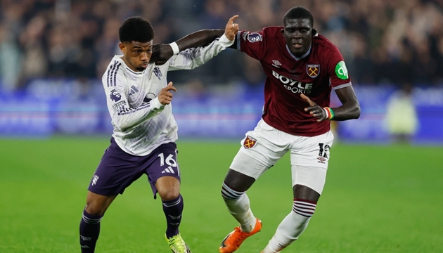 Trận hòa West Ham bộc lộ những hạn chế của Carrick.