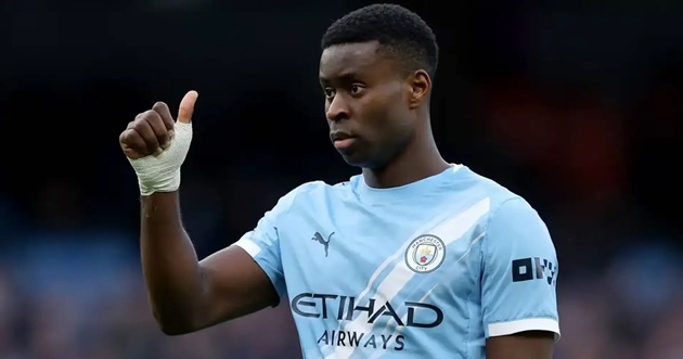 Guehi có thể ra sân cho Man City tại FA Cup.