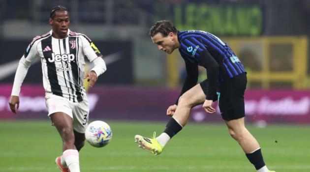 Ảnh bài viết Zielinski lập siêu phẩm phút 90, Inter hạ gục 10 người của Juventus