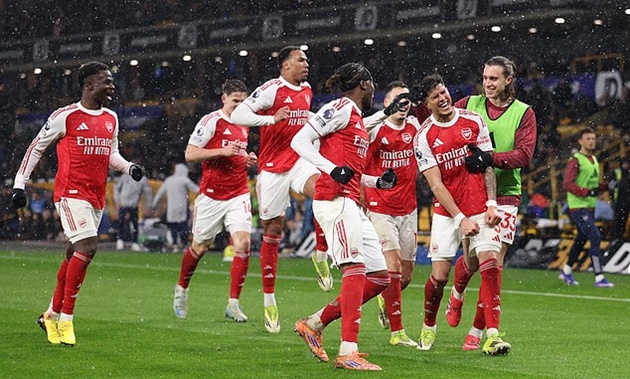 Ảnh bài viết Van der Vaart chê Arsenal thiếu cầu thủ đẳng cấp thế giới