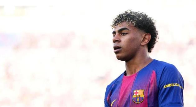 Ảnh bài viết Lamine Yamal nổi cáu khi bị thay ra, Hansi Flick phản ứng bất ngờ