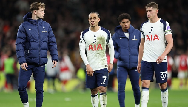 Ảnh bài viết Tottenham thua Arsenal, Redknapp báo động nguy cơ xuống hạng