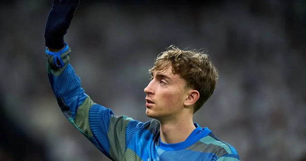 Ảnh bài viết Dean Huijsen xin lỗi vì bài đăng nhạo báng người châu Á