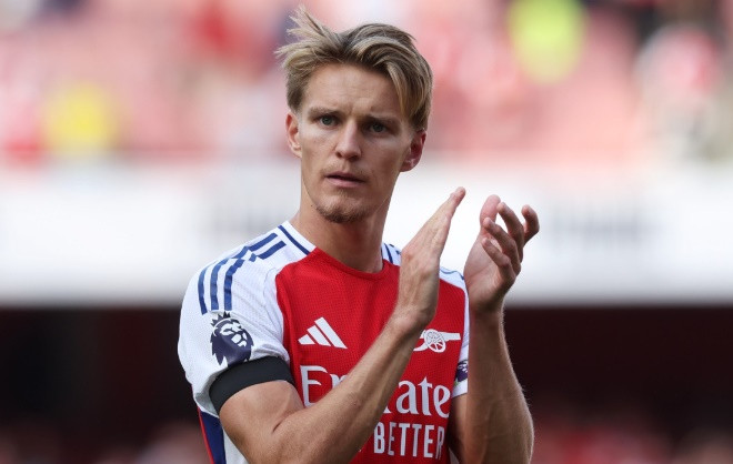 Ảnh bài viết Tin đồn chuyển nhượng tối 24/2: Odegaard đòi gia nhập MU; Barca và Real tranh Rodri