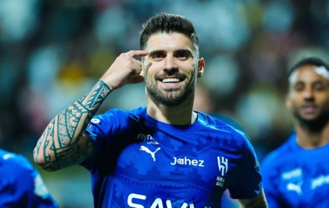 Ảnh bài viết Vắng Benzema, Al Hilal chia điểm tiếc nuối trên sân Al Taawoun