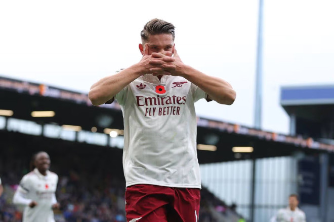 Ảnh bài viết Arsenal trả giá ngọt ngào cho phong độ hủy diệt của Gyokeres