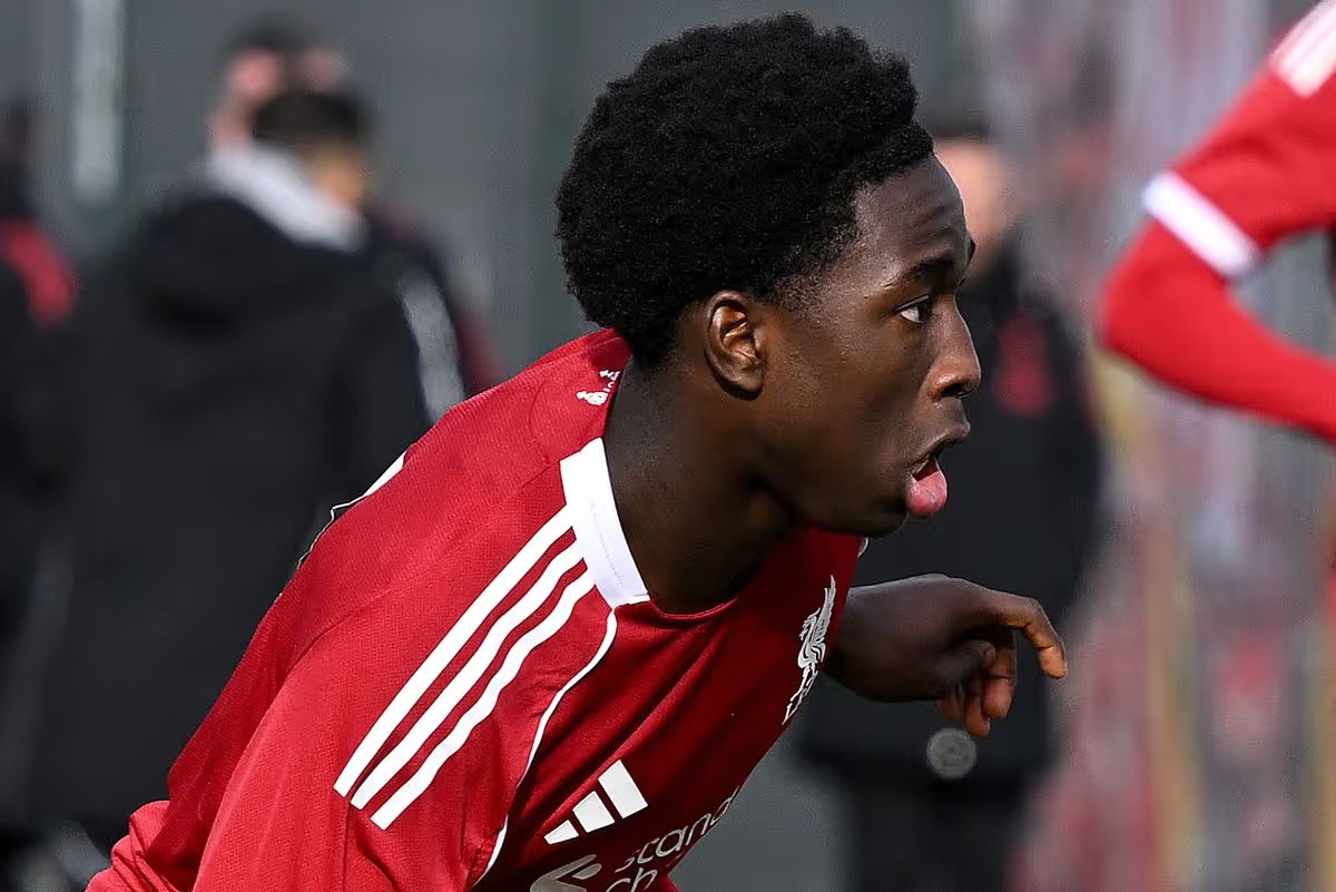 Josh Abe dính chấn thương khi đang hội quân với U16 Anh.