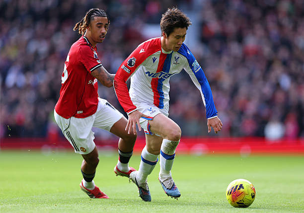 Leny Yoro - 6.9: Tài năng trẻ này hoàn toàn bỏ quên Maxence Lacroix trong tình huống dẫn đến bàn mở tỷ số, dù vậy, màn trình diễn tổng thể của anh vẫn ở mức khá, mang đến những bài học giá trị để tiếp tục trưởng thành.