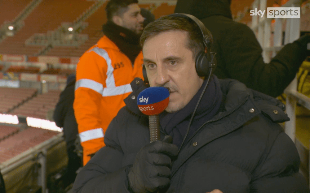 Neville đánh giá cao tập thể Arsenal hiện tại.