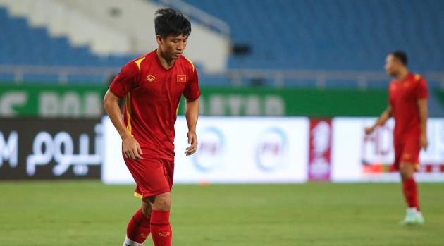 Ảnh bài viết Tuyển Việt Nam mất trụ cột hàng thủ trước trận gặp Malaysia