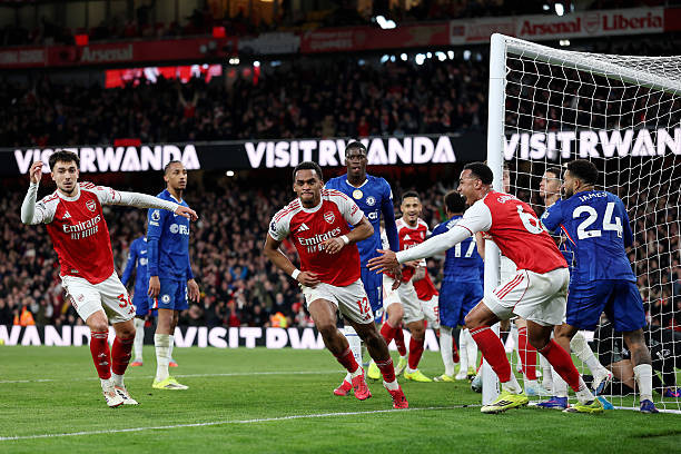 Chức vô địch đang nằm trong tầm tay của Arsenal.