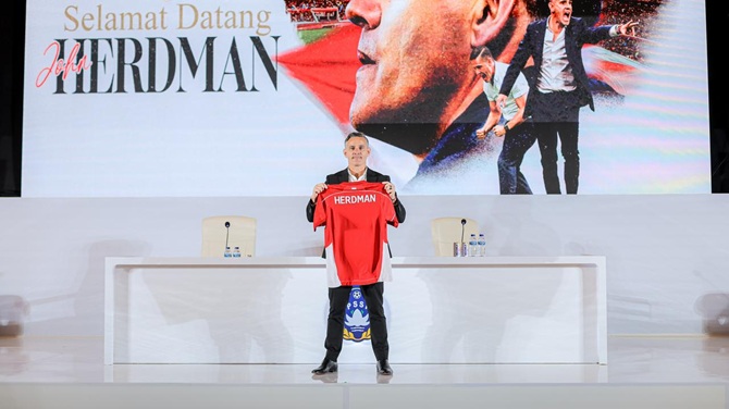 Ảnh bài viết John Herdman kế thừa hệ thống 3 trung vệ của Shin Tae-yong