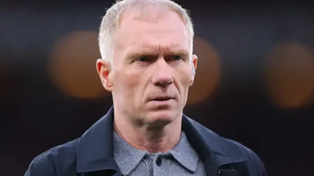 Scholes không hài lòng với lối chơi của Man Utd gần đây.