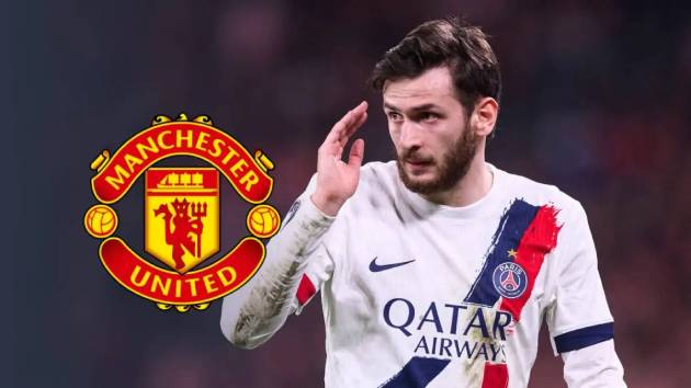 Kvaratskhelia có tên trong kế hoạch đại tu hàng công của Man United.