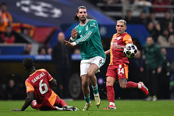 Dominik Szoboszlai - 6.2 điểm: Bỏ lỡ một vài cơ hội phản công ngon ăn do không thực hiện được những đường chuyền quyết định một cách chuẩn xác. Tiền vệ này đã thi đấu kém hiệu quả hơn trong vài tuần qua so với giai đoạn thăng hoa trước đó.