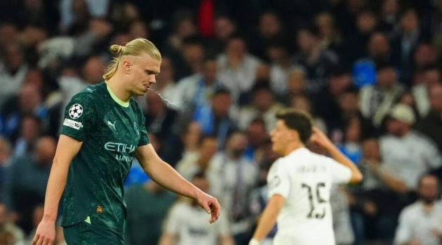 Haaland bất lực hoàn toàn trước Real.