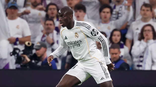 Mendy vừa trở lại nhưng rồi tiếp tục dính chấn thương.