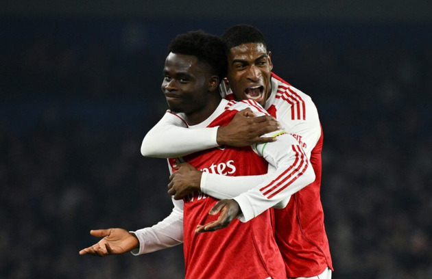 Ảnh bài viết Arsenal mơ vô địch Ngoại hạng Anh nhờ pháo đài Emirates