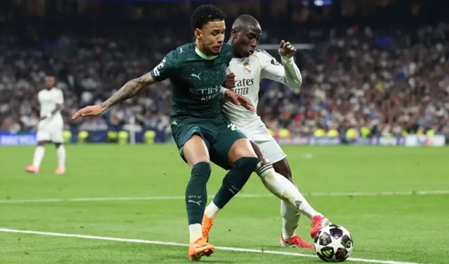 Ảnh bài viết Mất Mendy đẩy Arbeloa vào thế khó tại hiểm địa Etihad